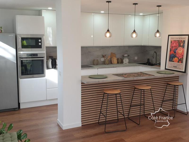 Appartement - 108 m² - 4 pièces