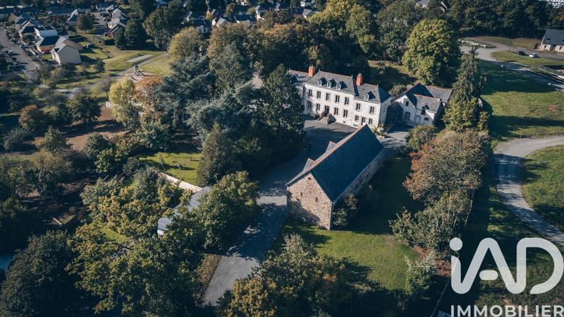 Maison - 328 m² - 12 pièces