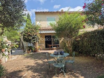 Maison - 87 m² - 5 pièces