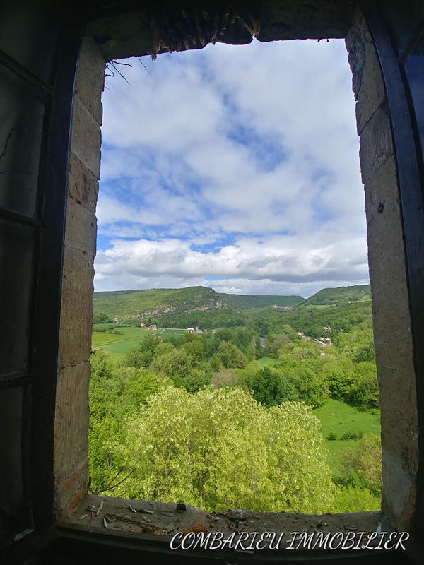 Maison - 187 m² - 3 pièces