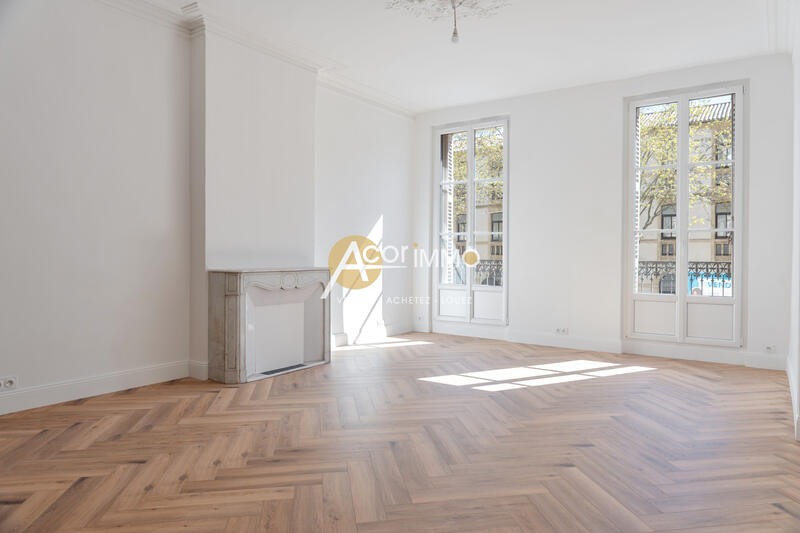 Appartement - 157 m² - 5 pièces