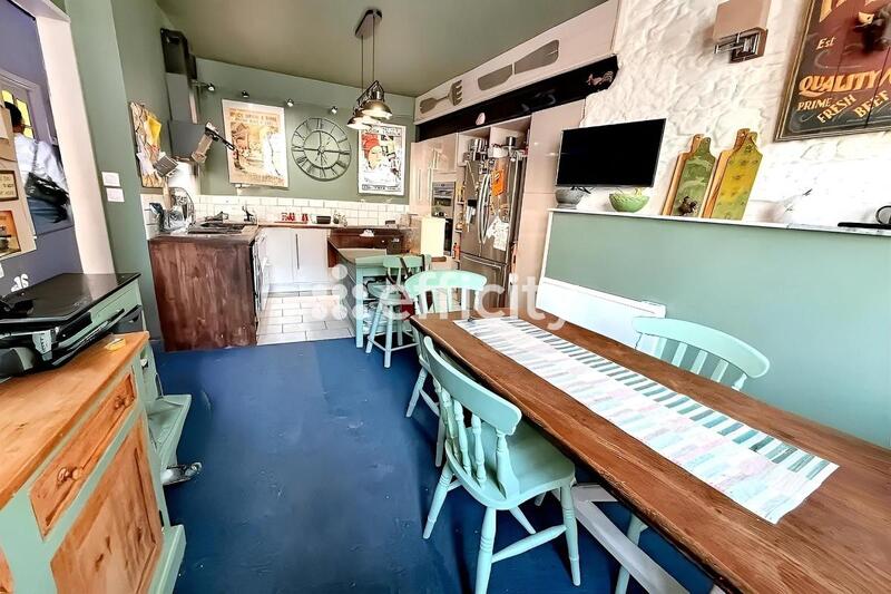 Maison - 162 m² - 6 pièces