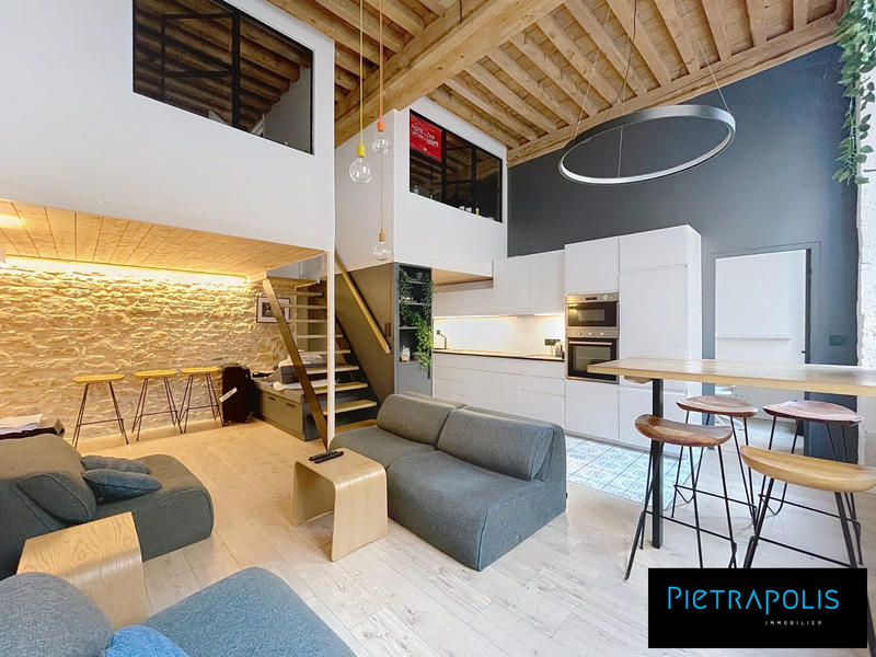 Appartement - 87 m² - 5 pièces