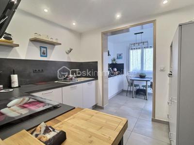 Maison - 101 m² - 4 pièces