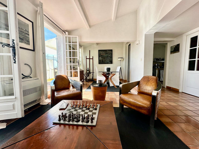 Appartement - 178 m² - 8 pièces