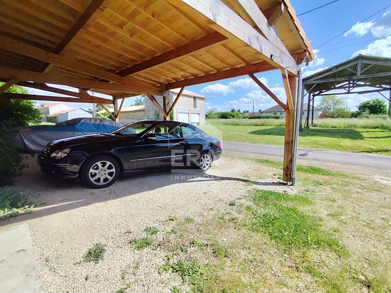 Maison - 221 m² - 8 pièces