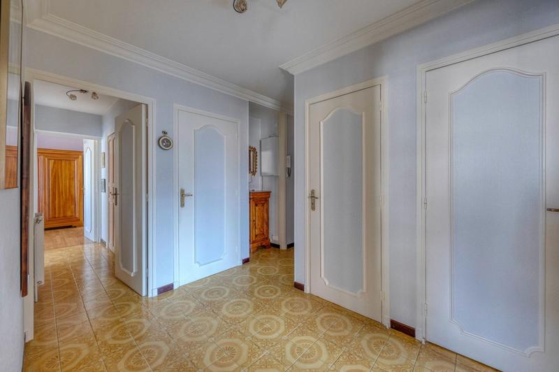 Appartement - 85 m² - 3 pièces