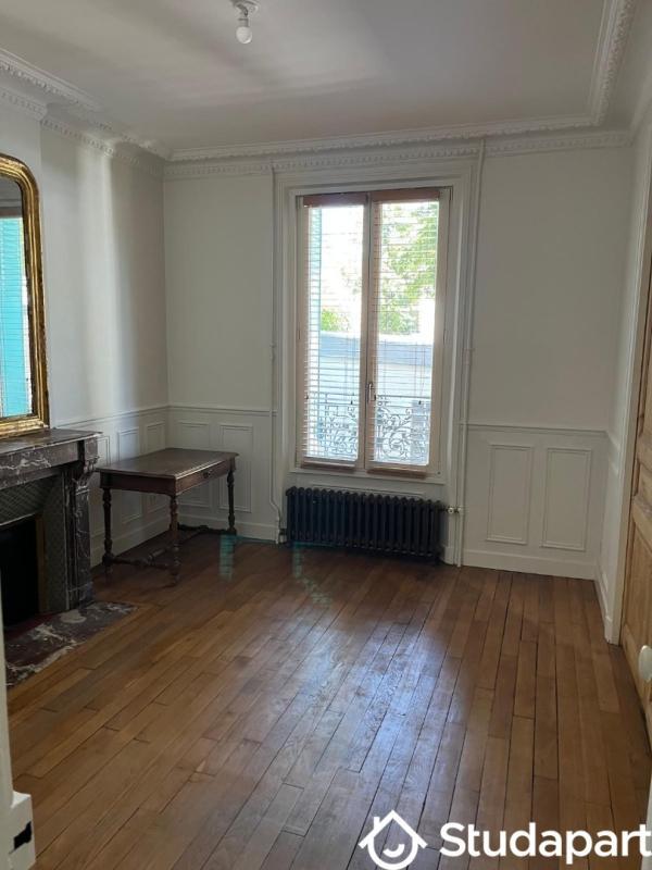 Chambre - 12 m² - 1 pièce