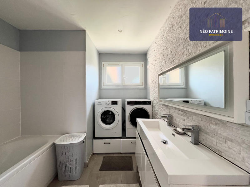 Maison - 98 m² - 5 pièces