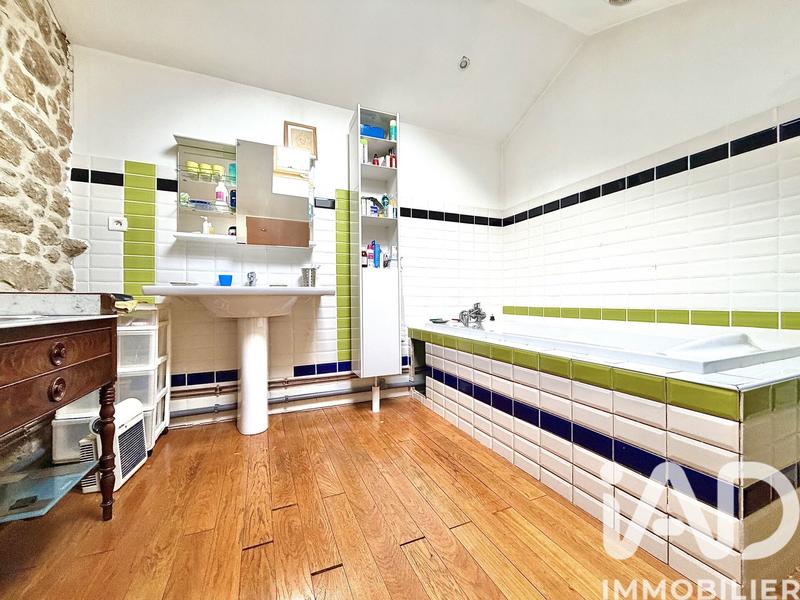 Maison - 198 m² - 5 pièces