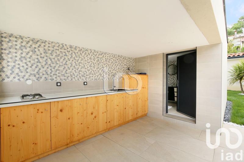 Maison de maîtres - 225 m² - 6 pièces