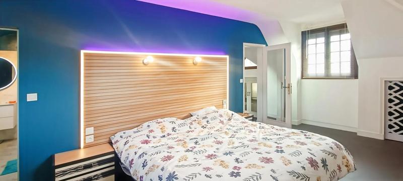 Maison - 360 m² - 10 pièces