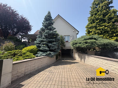 Maison - 170 m² - 6 pièces