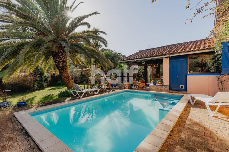 Maison - 170 m² - 6 pièces