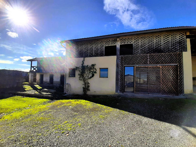 Maison - 194 m² - 5 pièces