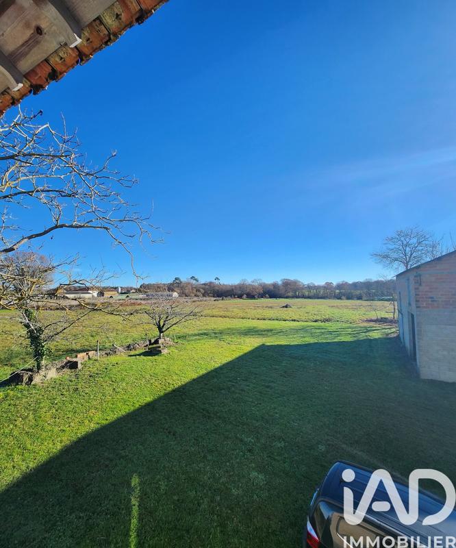 Maison - 256 m² - 5 pièces