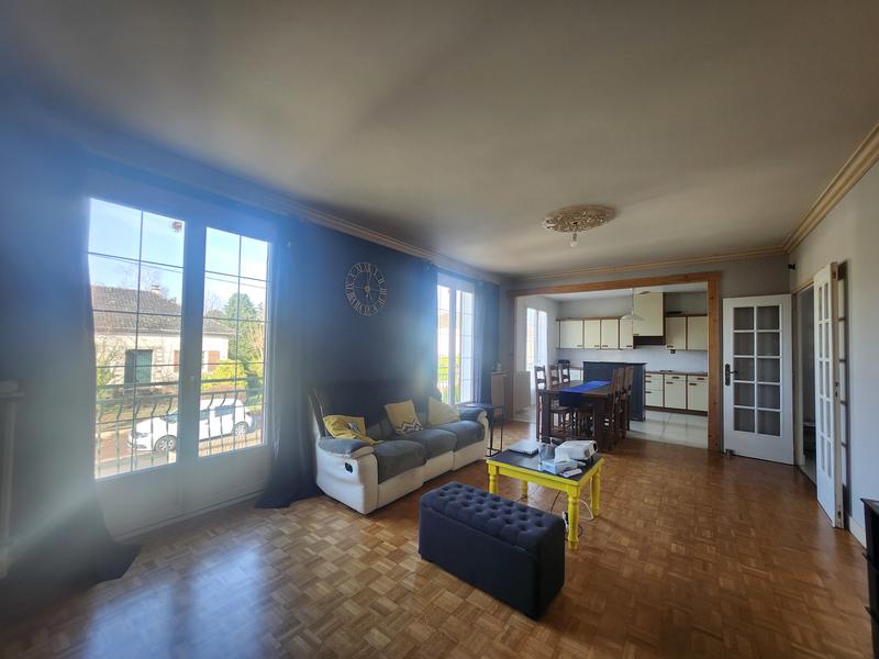 Maison - 143 m² - 7 pièces