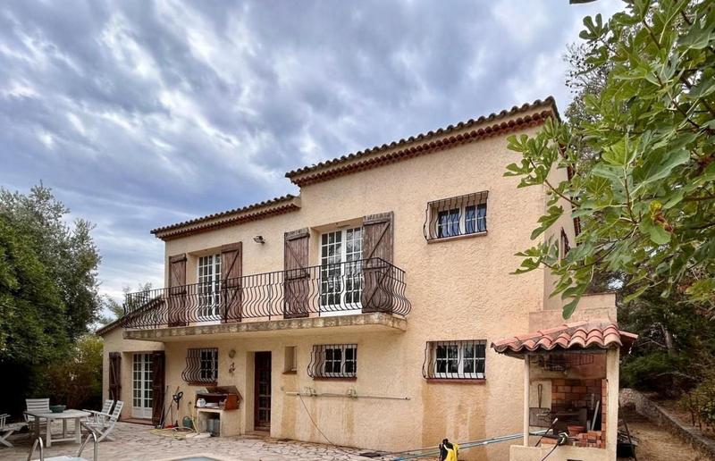 Maison - 164 m² - 5 pièces