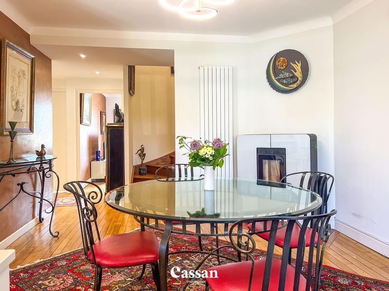 Maison contemporaine - 194 m² - 7 pièces