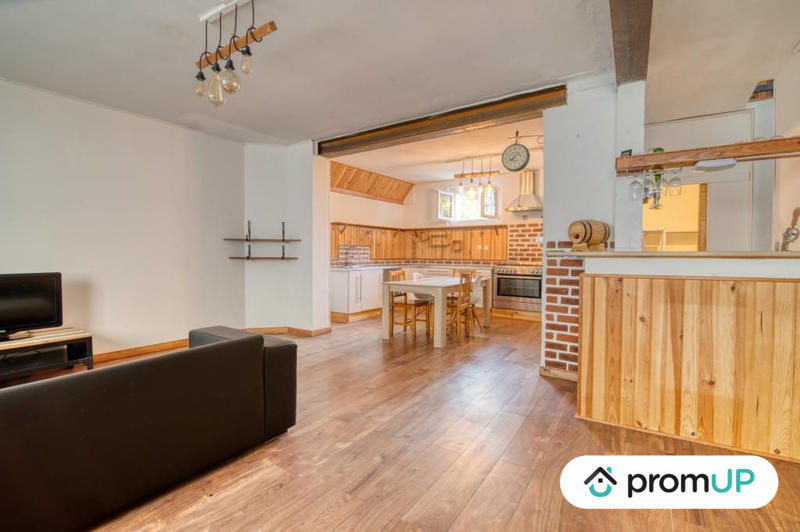 Maison - 90 m² - 3 pièces