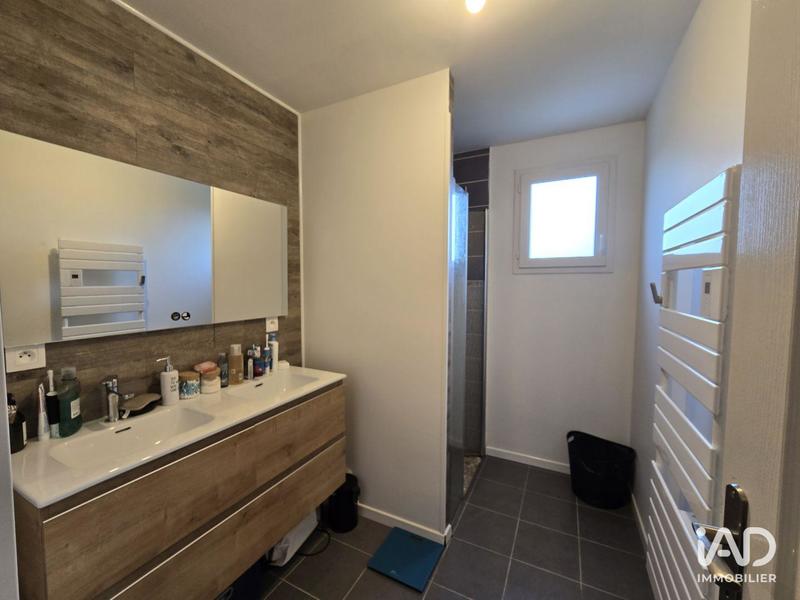 Maison - 93 m² - 4 pièces