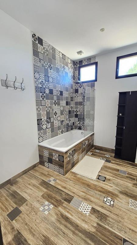 Maison - 170 m² - 4 pièces