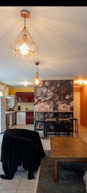 Appartement - 85 m² - 5 pièces