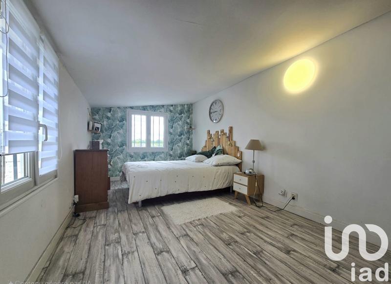 Maison - 240 m² - 7 pièces