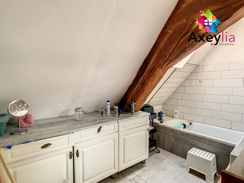 Maison - 265 m² - 8 pièces