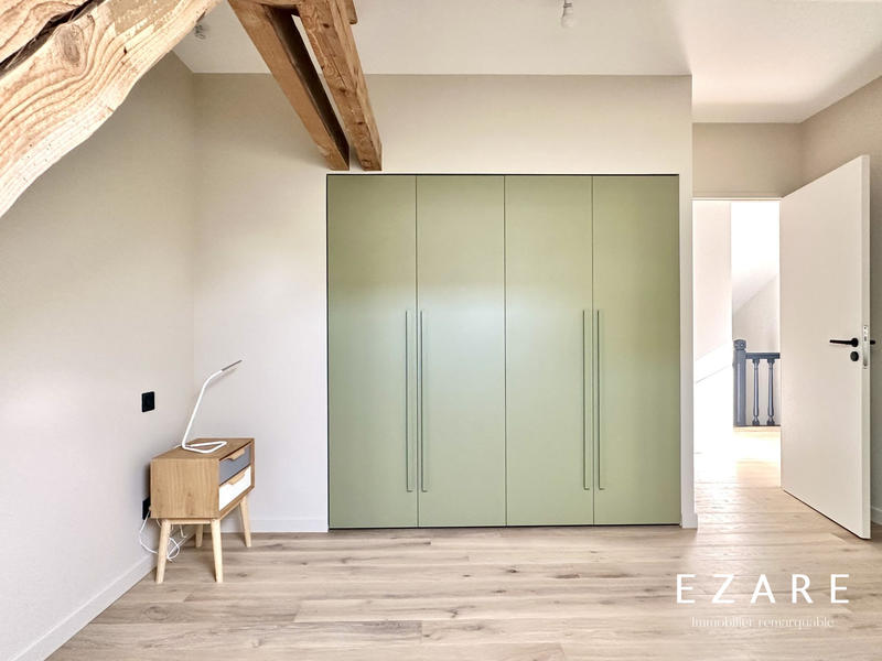 Maison - 206 m² - 7 pièces