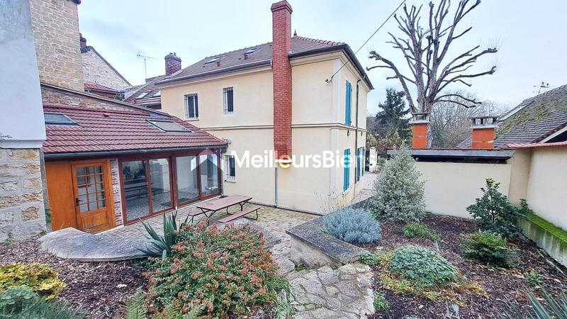 Maison - 170 m² - 7 pièces