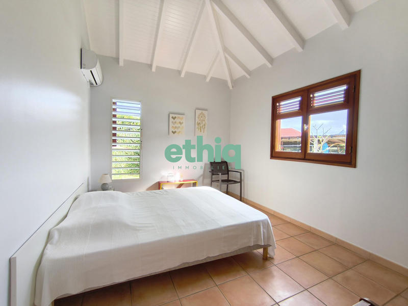 Maison contemporaine - 140 m² - 4 pièces