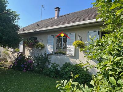 Pavillon - 124 m² - 8 pièces