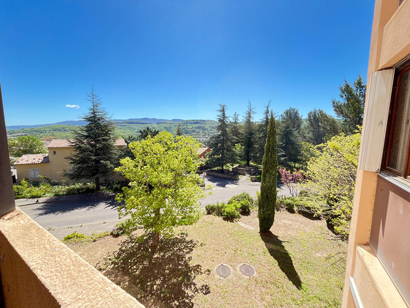 Appartement - 102 m² - 6 pièces