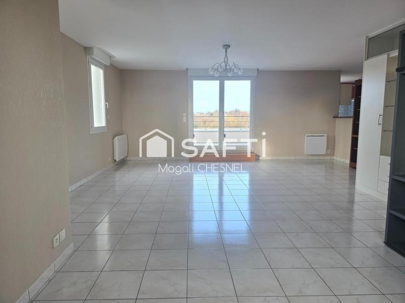 Appartement - 99 m² - 5 pièces