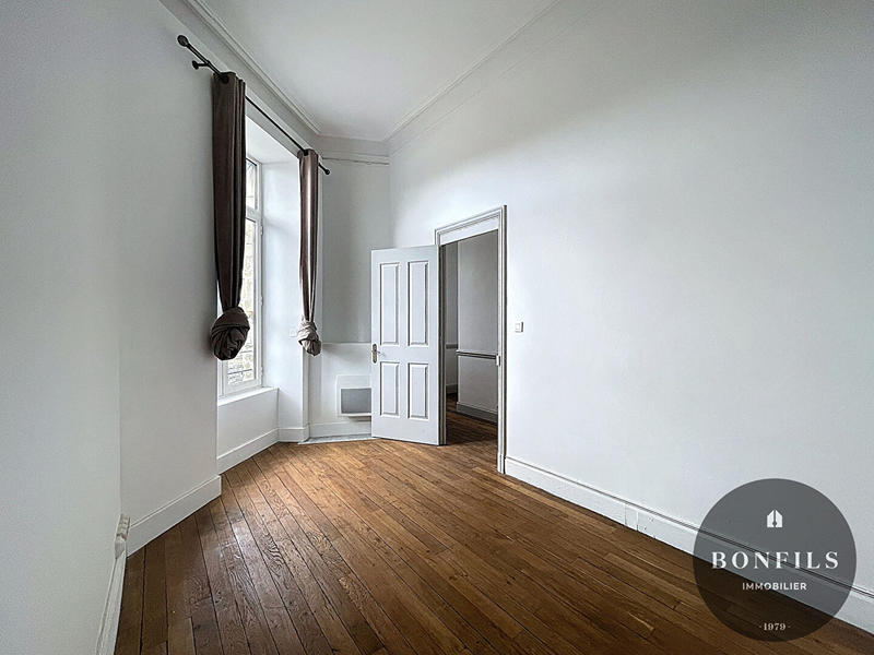 Appartement - 103 m² - 4 pièces