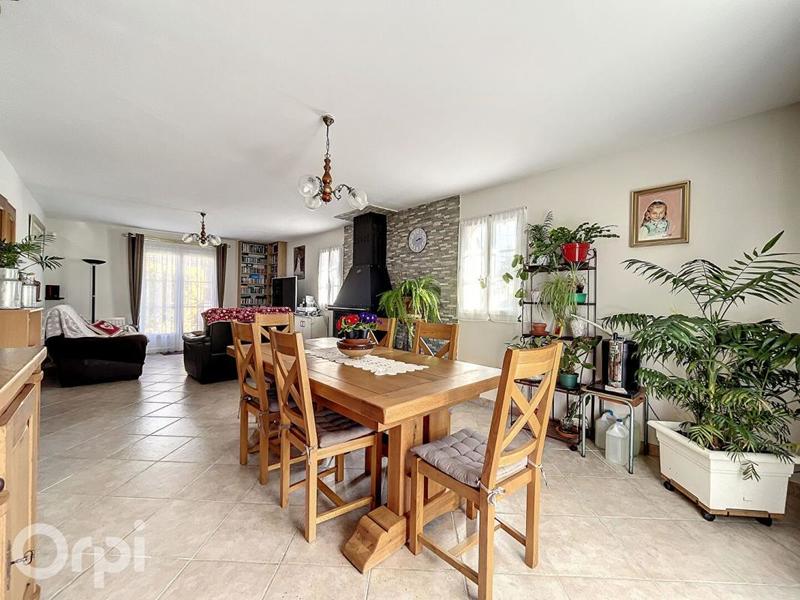 Maison - 147 m² - 8 pièces