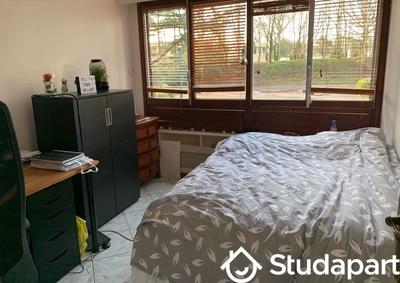 Chambre - 9 m² - 1 pièce