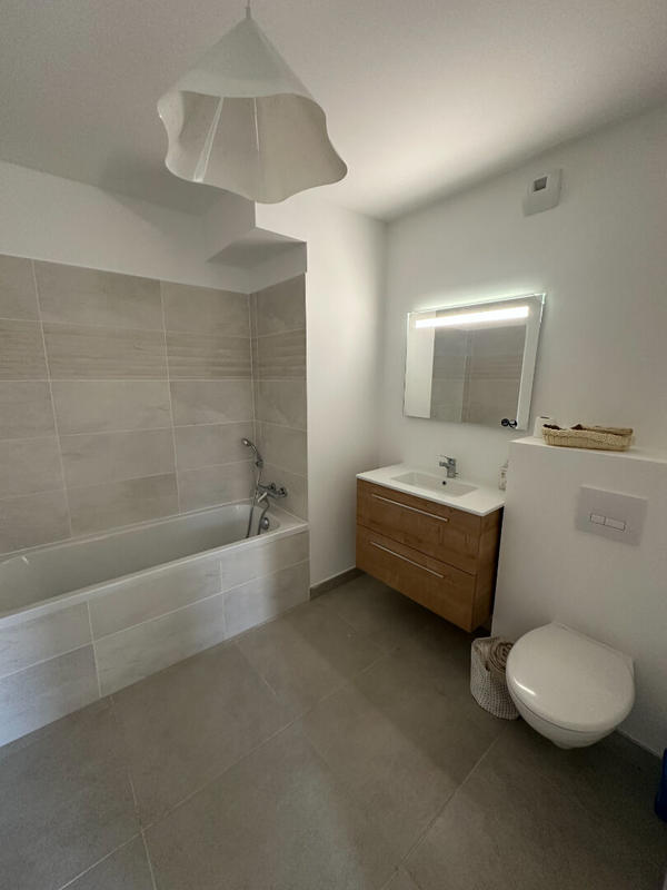 Appartement - 86 m² - 4 pièces