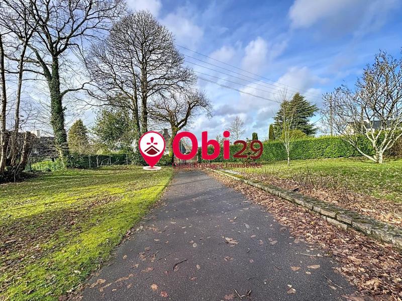 Maison - 215 m² - 13 pièces