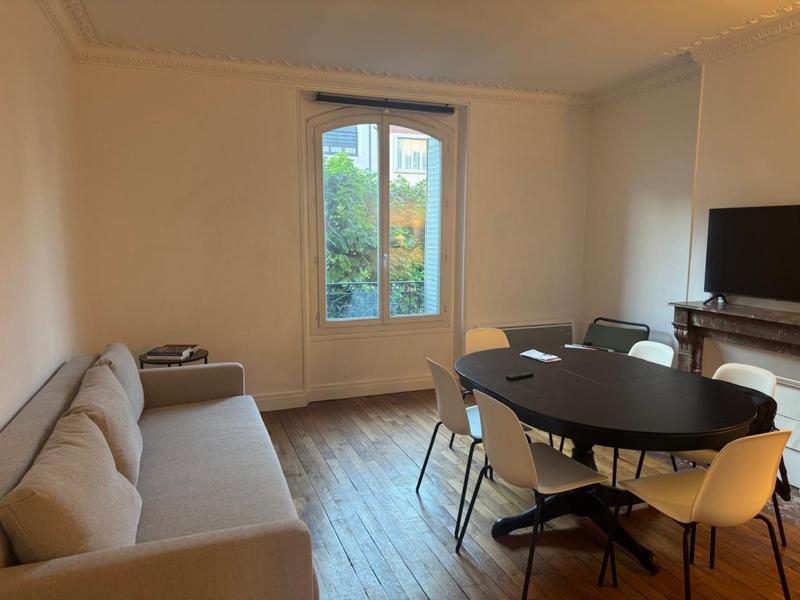 Immeuble - 2 270 m²