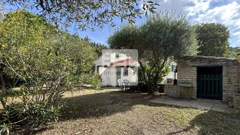 Villa - 100 m² - 5 pièces