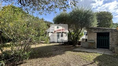 Villa - 100 m² - 5 pièces