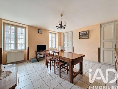 Maison - 159 m² - 9 pièces