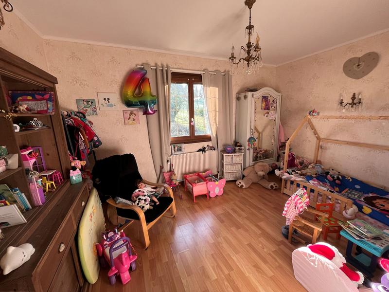 Maison traditionnelle - 186 m² - 9 pièces