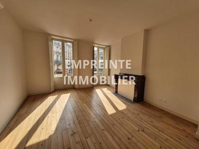 Appartement - 106 m² - 4 pièces