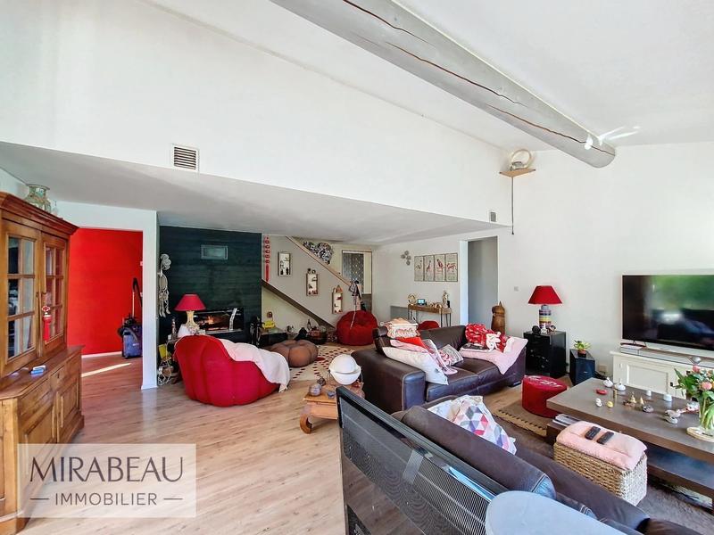 Villa - 172 m² - 6 pièces