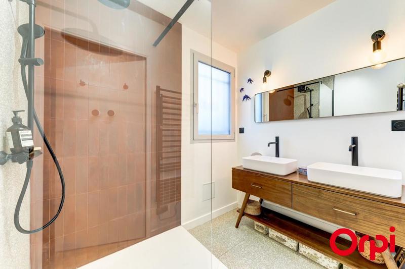 Appartement - 83 m² - 4 pièces