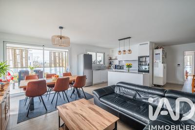 Appartement - 93 m² - 4 pièces