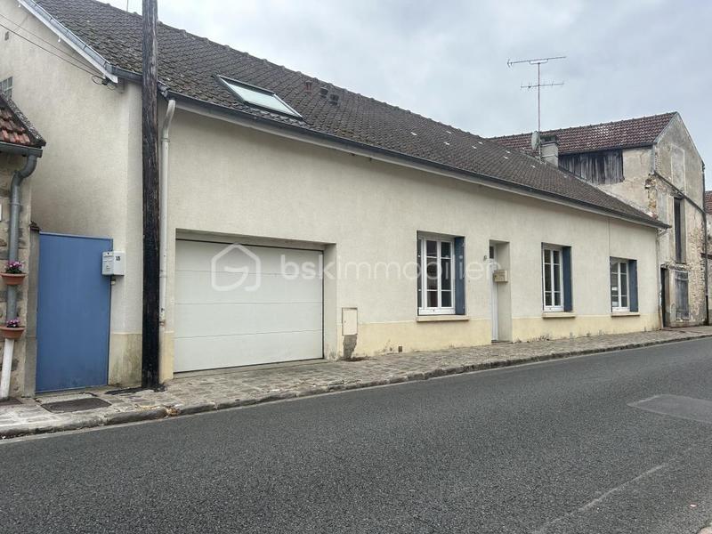 Maison - 157 m² - 8 pièces